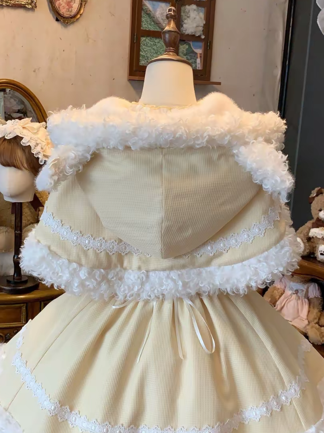 【11月7日予約締切】Yellow/Pink Sweet Lolita Fur Trim Sheep Ear Hooded Bow Cape (Reversible Plush Hooded Cape)