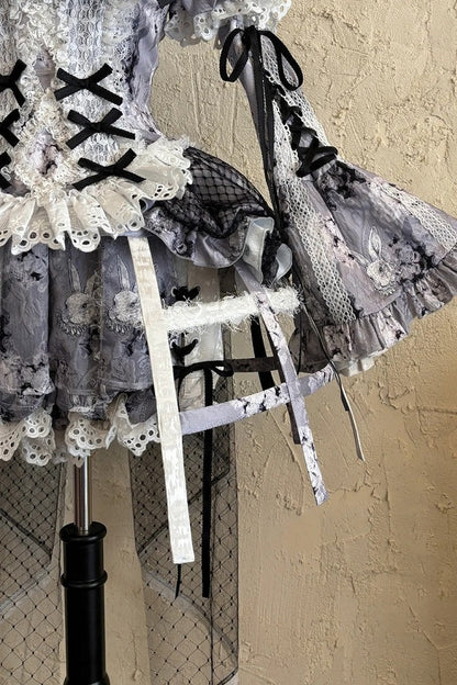 [Reservierungsschluss: 10. Monat, 6. Tag] Black Castle Bunny-Gothic-Doll-Spitzen-Korsett-Top mit Puffärmeln + Shorts + Rüschen-Überrock + Birdcage-Überrock Set 1/2/3