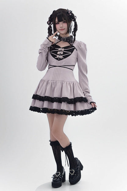 [Reservierungsschluss 28. September] Pink x Schwarz/Grau x Schwarz Gothic-Kleid mit herzförmigem Ausschnitt, Gürtelkragen, Spitzenbesatz und Schleifendetail