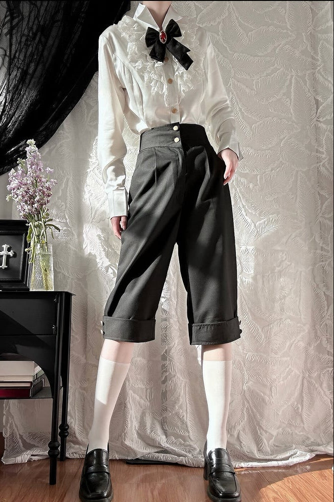 [Précommande jusqu'au 8 mai] Mini-chapeau + broche noeud ornée de bijoux de la collection Prince gothique noir/rouge