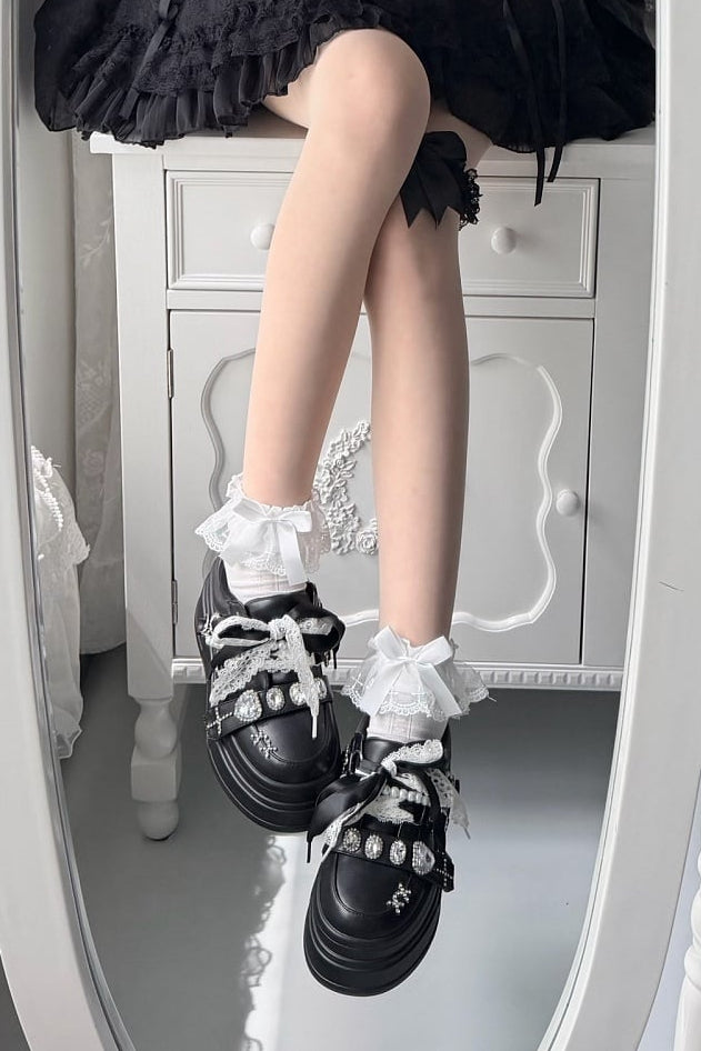 【10月6日予約締切】White/Pink/Black Rhinestone Buckle Lace Cross Charm Ribbon Chunky Sneakers