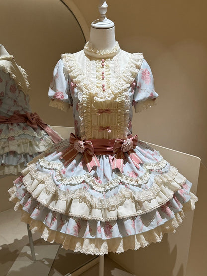 [Reservierungsschluss 7. September] Pink-blaues süßes Lolita-Stufenkleid mit romantischem Rosenprint