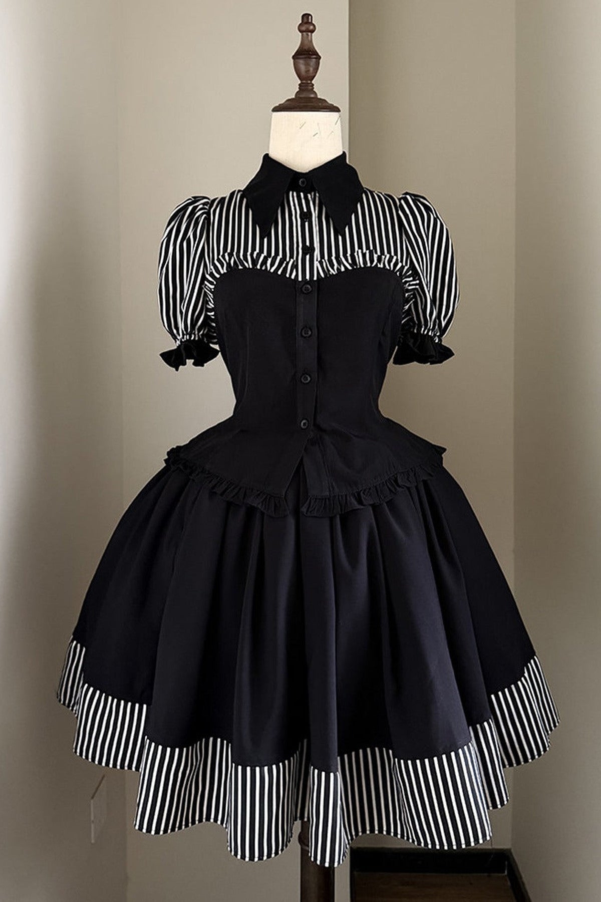 Gothic Striped Contrast Skirt