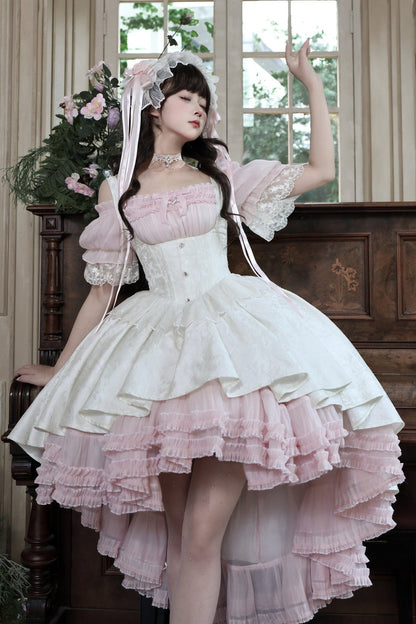 Mini-robe gothique élégante à roses