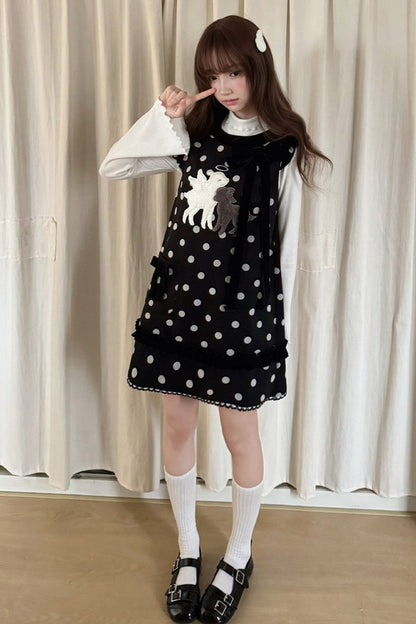 Sleeveless Lamb Embroidery Dress Set