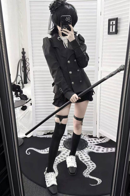 [Reservierungsschluss 24. Mai] Gothic-Lolita-Prinzenschuhe mit Spitzenbesatz und Kreuzdetail