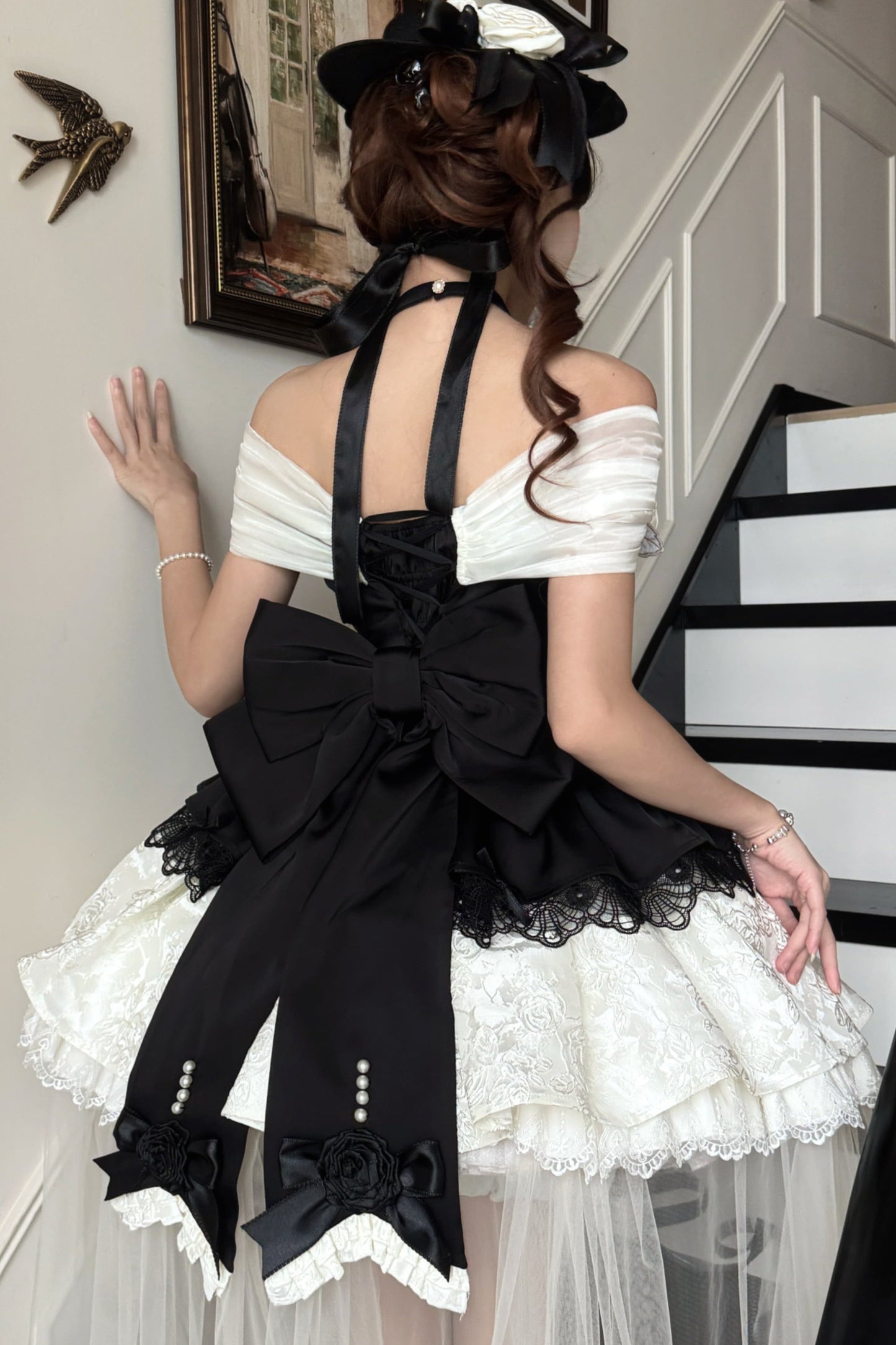 Prinzessinnen-Lolita-Kleid mit Perlen und Rosen