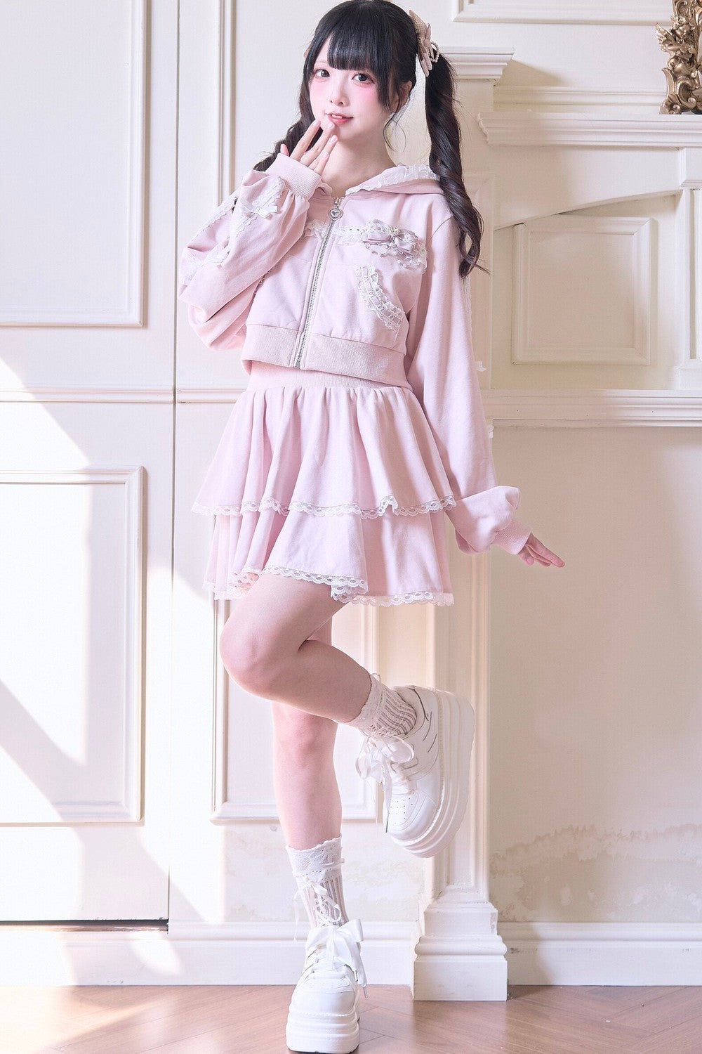 Giacca con cappuccio in pizzo stile subculture jirai + gonna + pantaloni