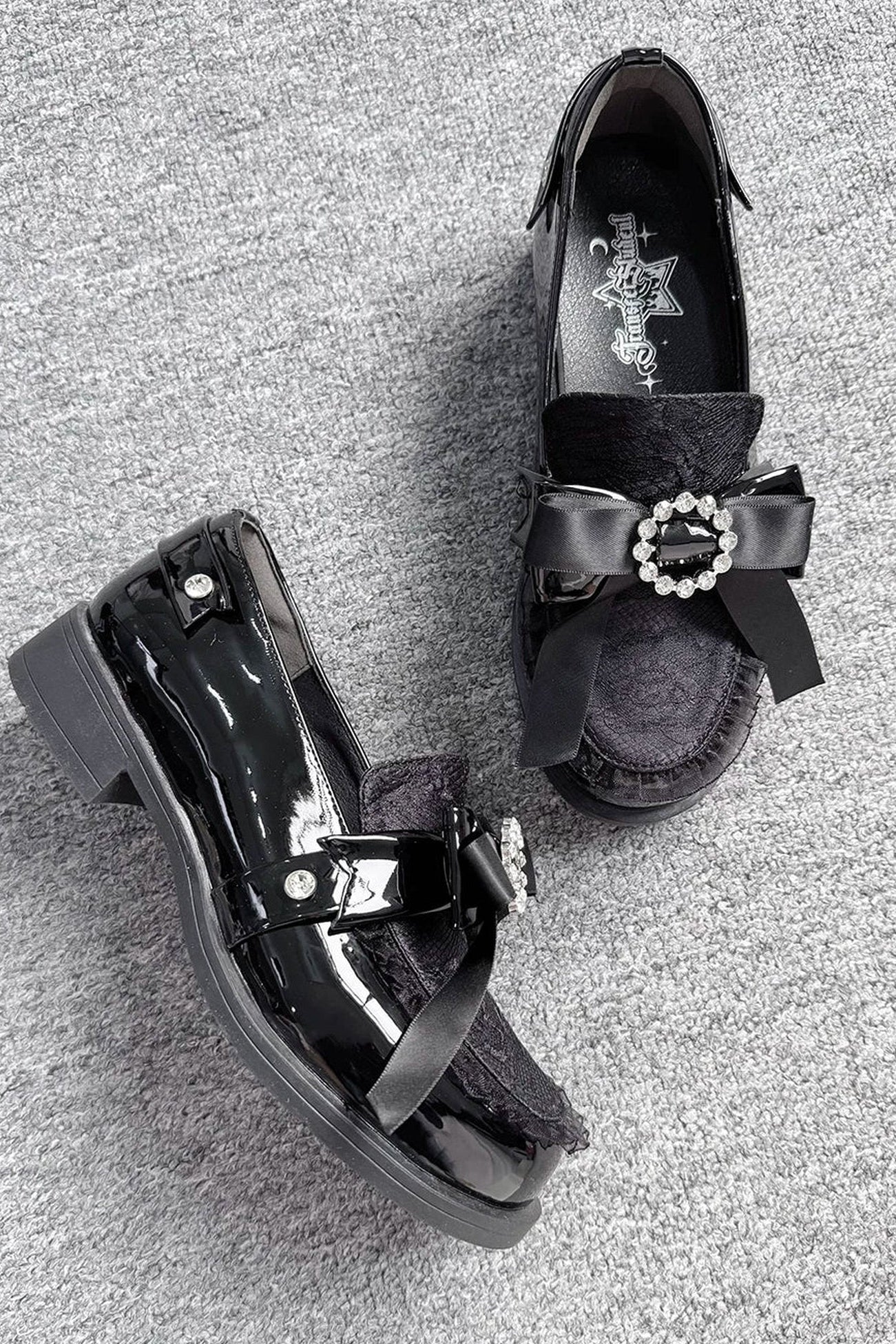 Plateau-Loafer im Jirai-Stil mit Perlschnalle