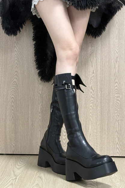 Bottes plateforme Y2K gothiques à ailes de chauve-souris