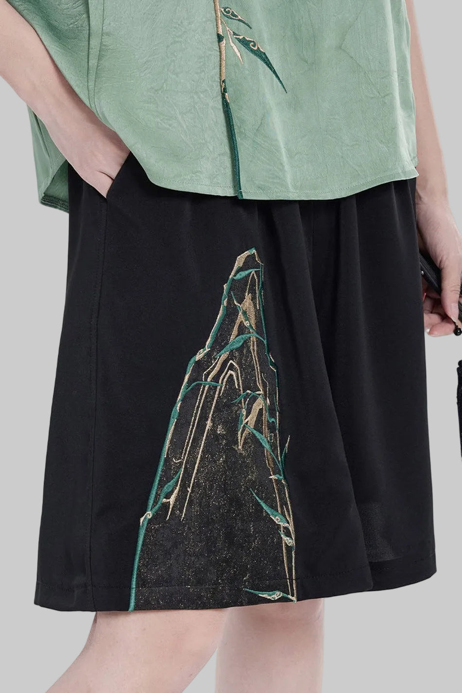 Golden Crow Embroidered Blouse Set-Up