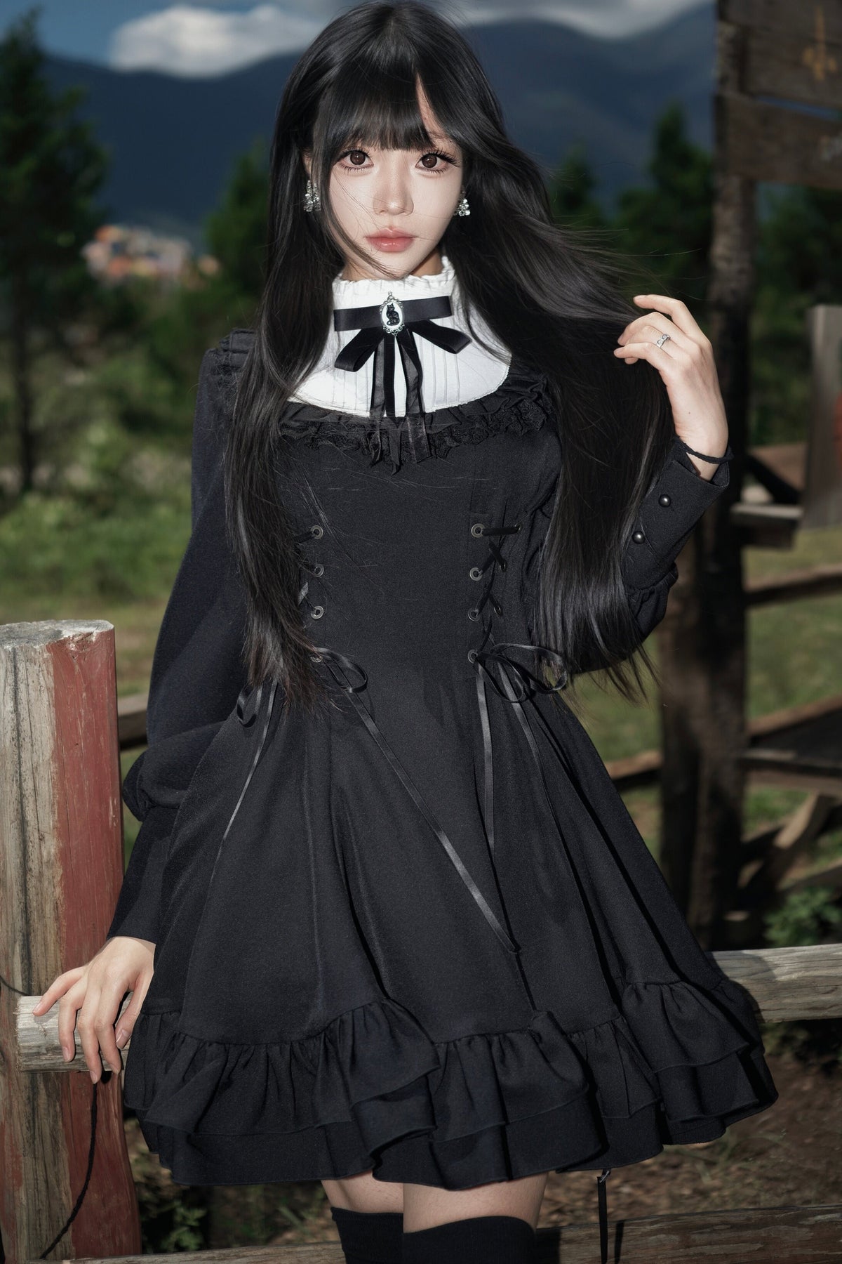 French Retro Waist-Cinching Dress