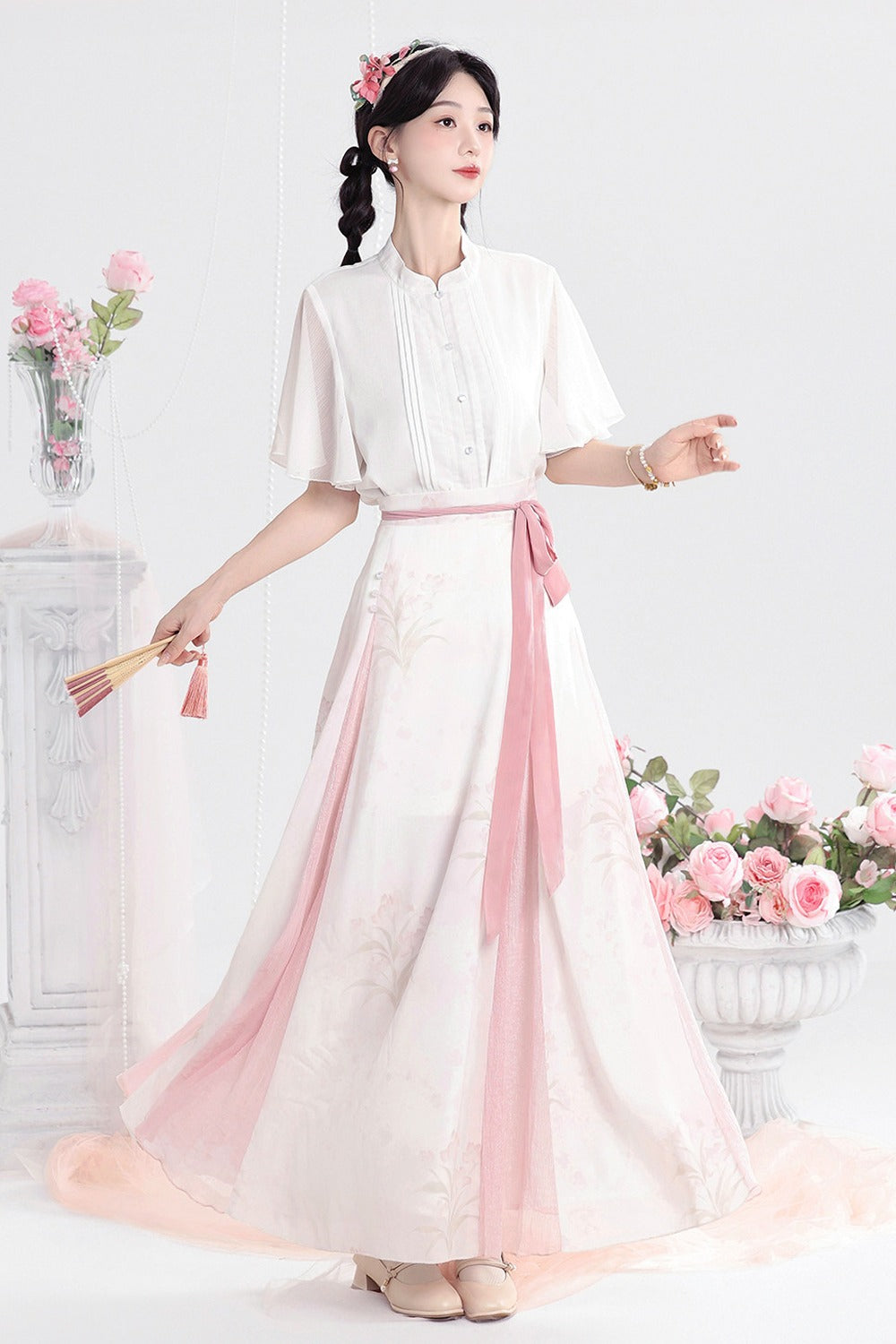 Rosa Hanfu-Hemd-und-Rock-Set mit nebligen Tulpen