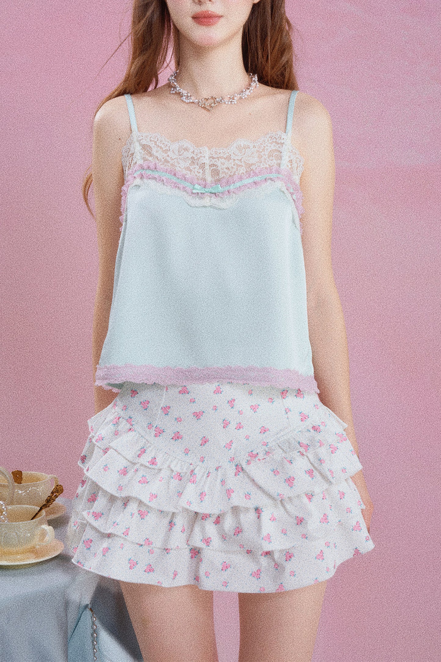 Camisole-Oberteil aus Satin mit Spitze