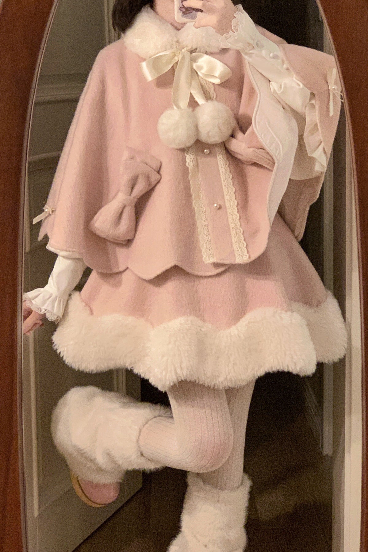 Fluffy Bow Cape and Skirt Set-Up