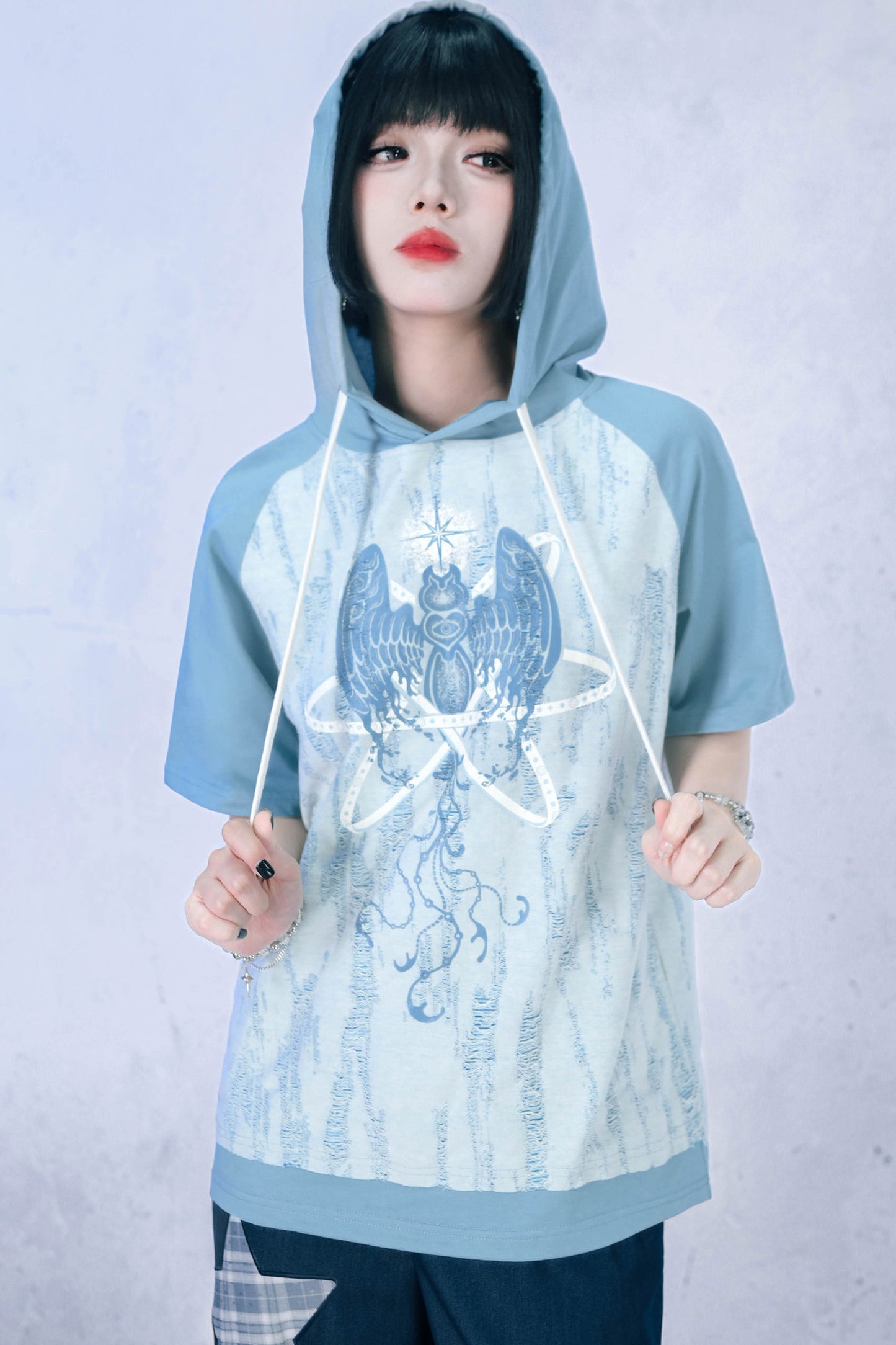 Meerengelblaues Kapuzen-T-Shirt