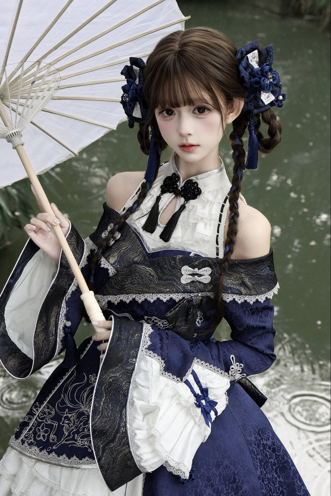 [Reservierungsschluss 109] Dunkelblaue und weiße Gothic-Chinese-Lolita-Accessoire-Serie mit gesticktem neunschwänzigem Fuchs