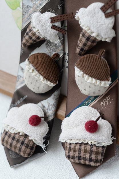 Cravate vintage en tissu Dessert