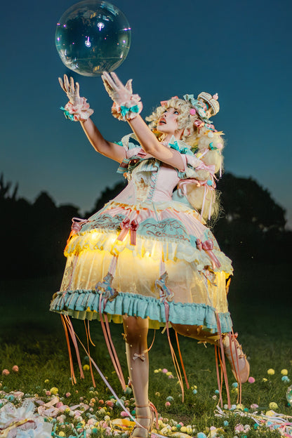 Glänzendes Prinzessinnenkleid und Shorts-Set