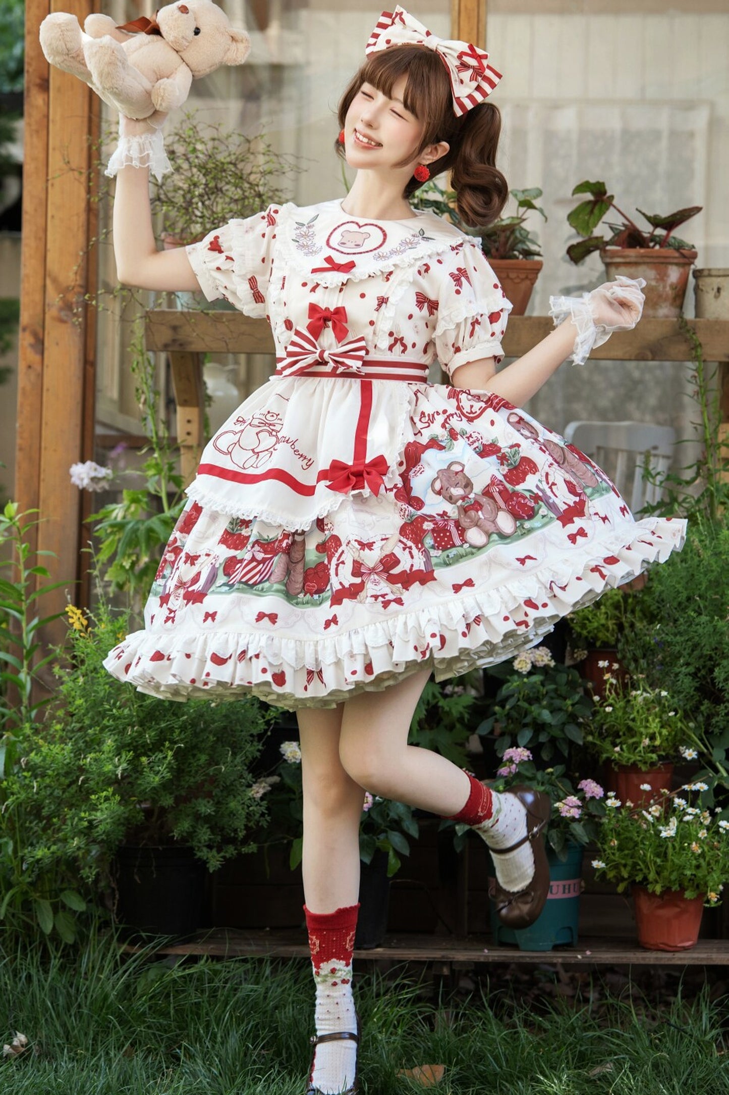 Strawberry Gift Box Lolita Print Suspender Dress Set-Up
