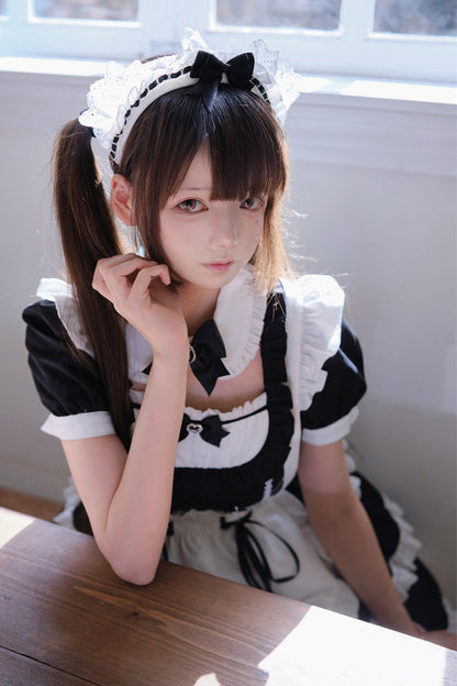 Japanisches Maid-Kleid und Rock-Set