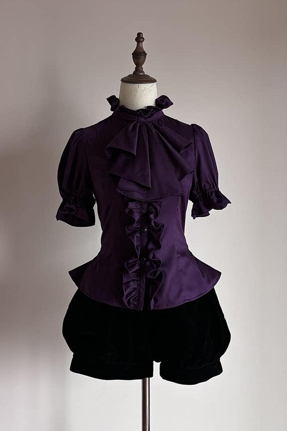 Gothic Waist-Cinching Short Sleeve Blouse