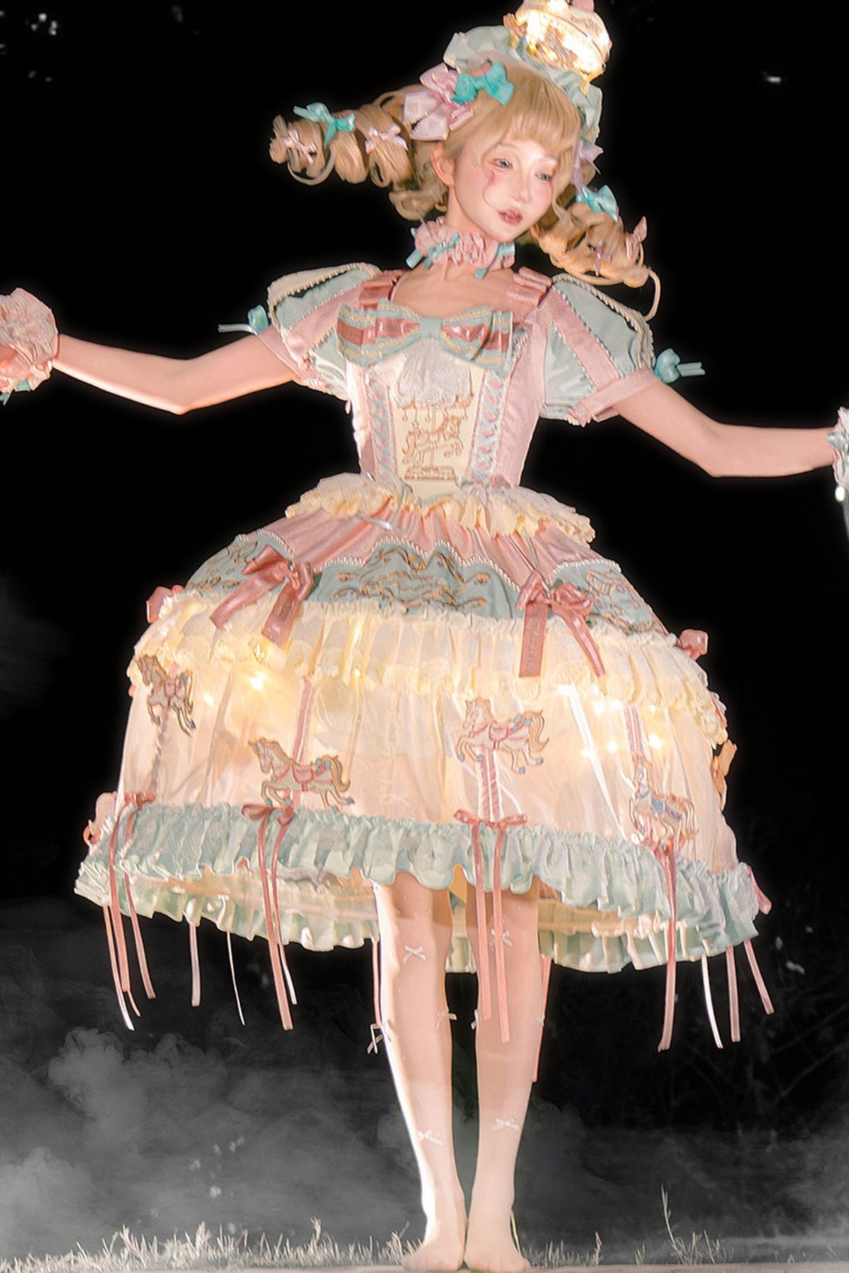Glänzendes Prinzessinnenkleid und Shorts-Set
