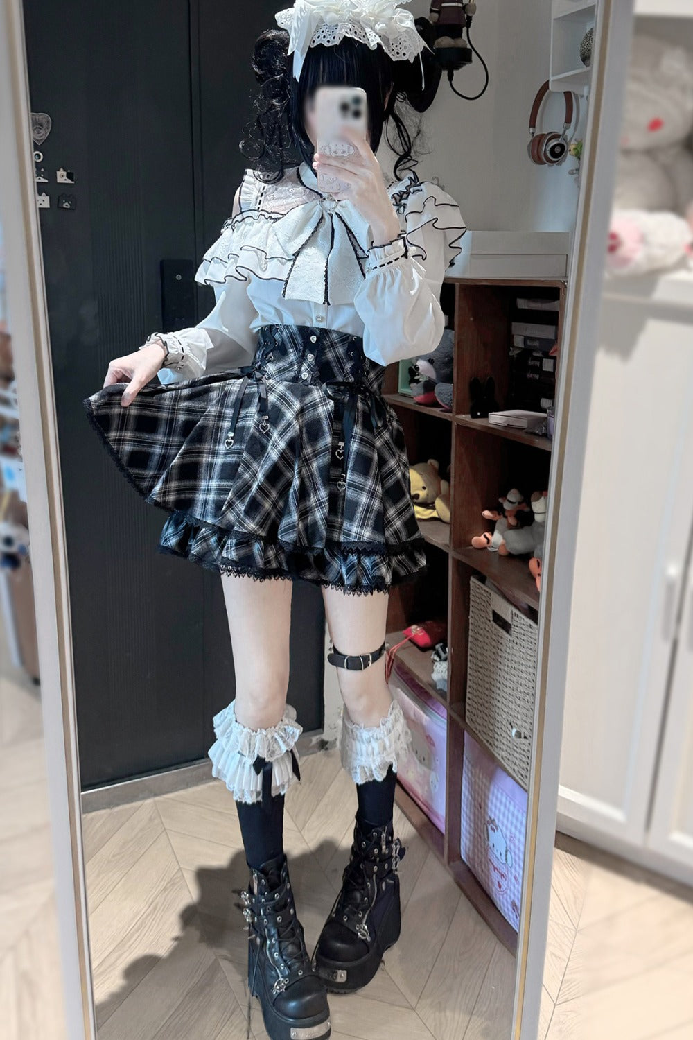 Long-Sleeved Lace Plaid Half Skirt and Top Set-Up