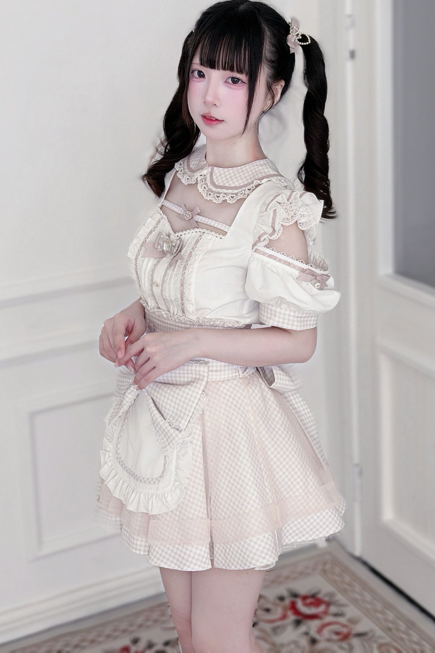Ensemble haut à volants à carreaux style girly et minijupe à carreaux