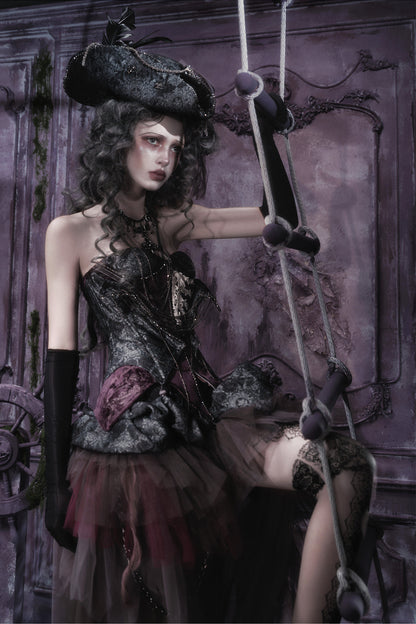 Asymmetrischer Gothic-Meshrock