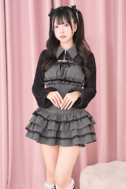 Ensemble haut pelucheux et robe à carreaux