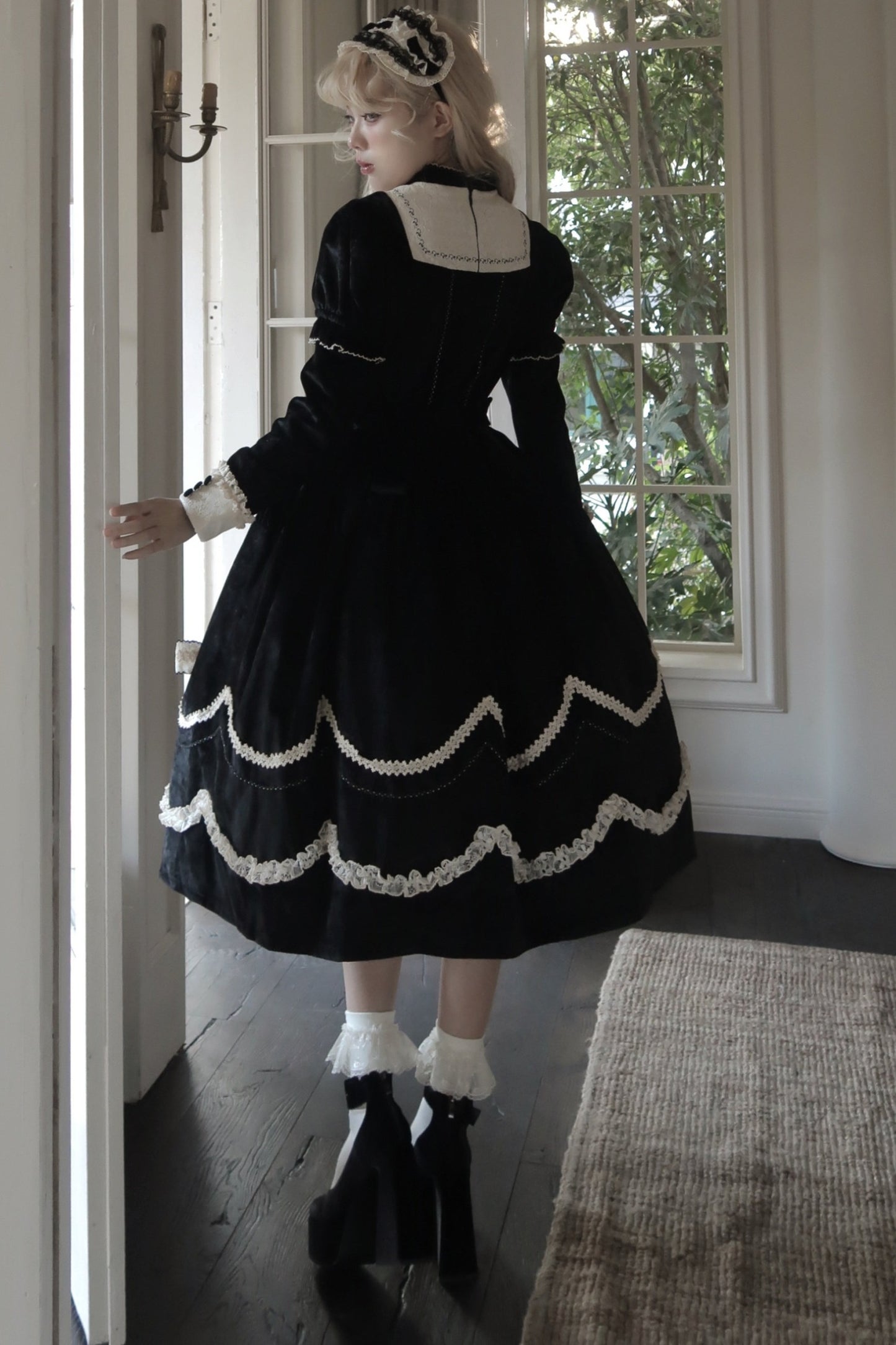 Pfingstrosen-Träumerei Samt-Lolita-Kleid