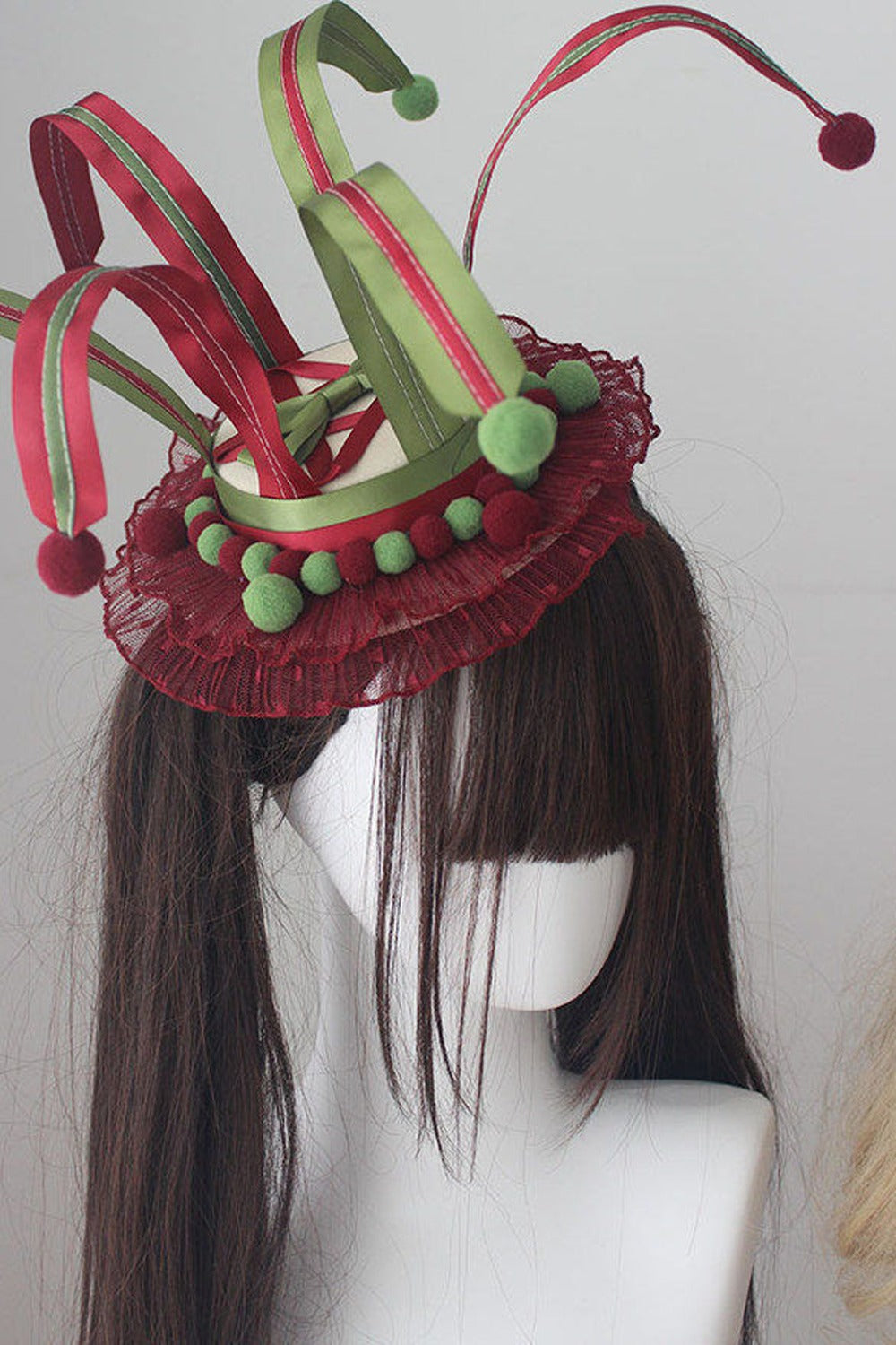 Lolita-Haaraccessoire: Clownhut zur Eröffnung
