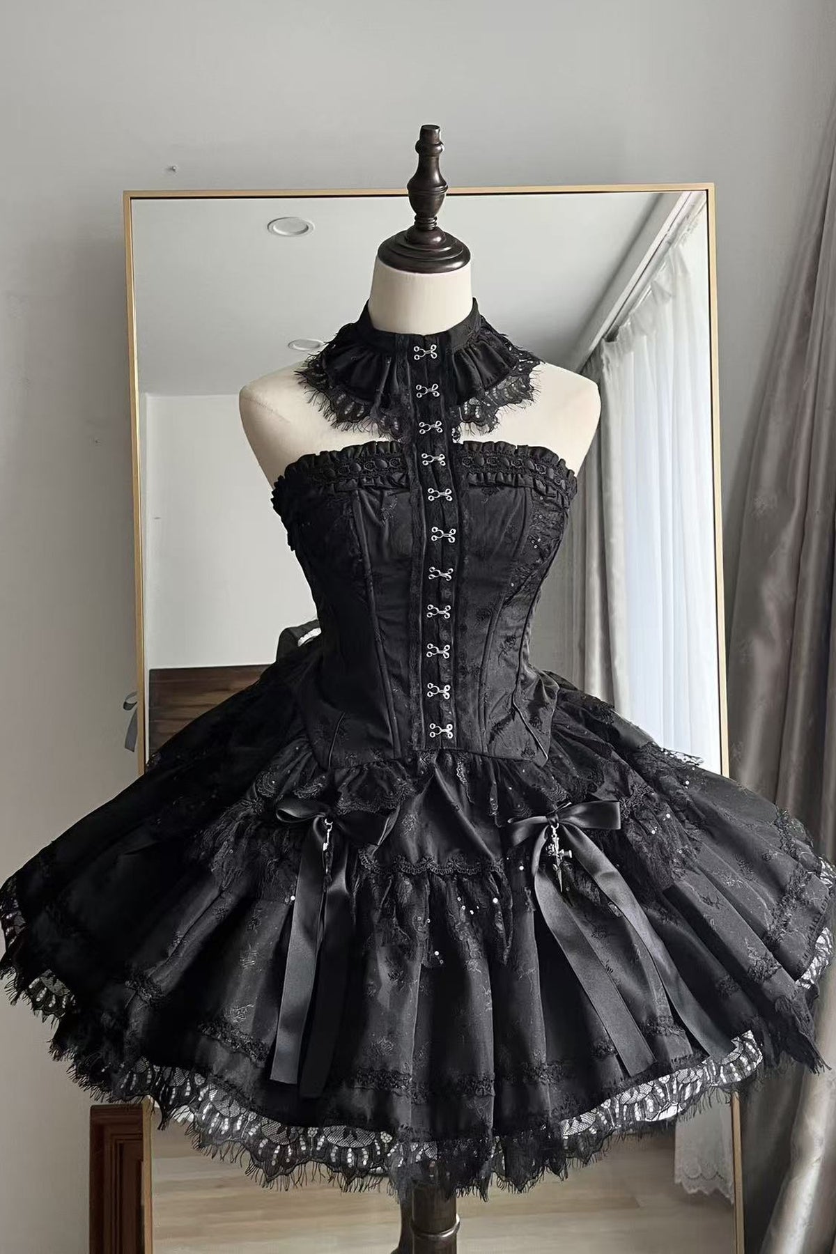 Silver Moon Thorn Halter Gothic Lolita Set
