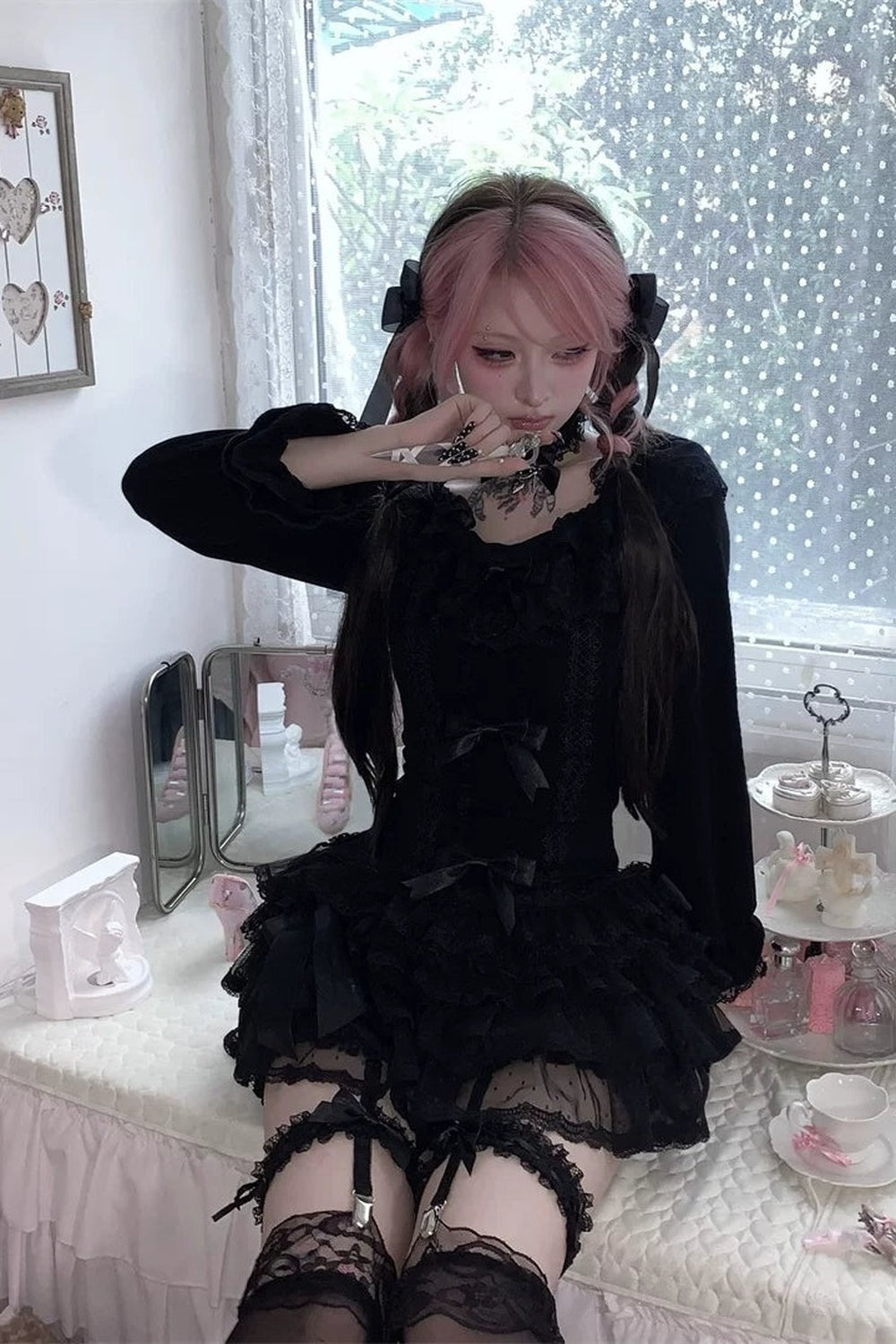 Multi-Layered Lace Bow Long Sleeve Top