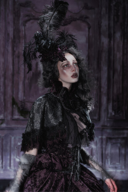 Dunkler viktorianischer Gothic-Umhang