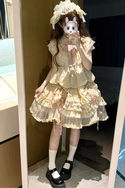 Milchtee-rosa Lolita-Kleid mit Puppen-Rüschen