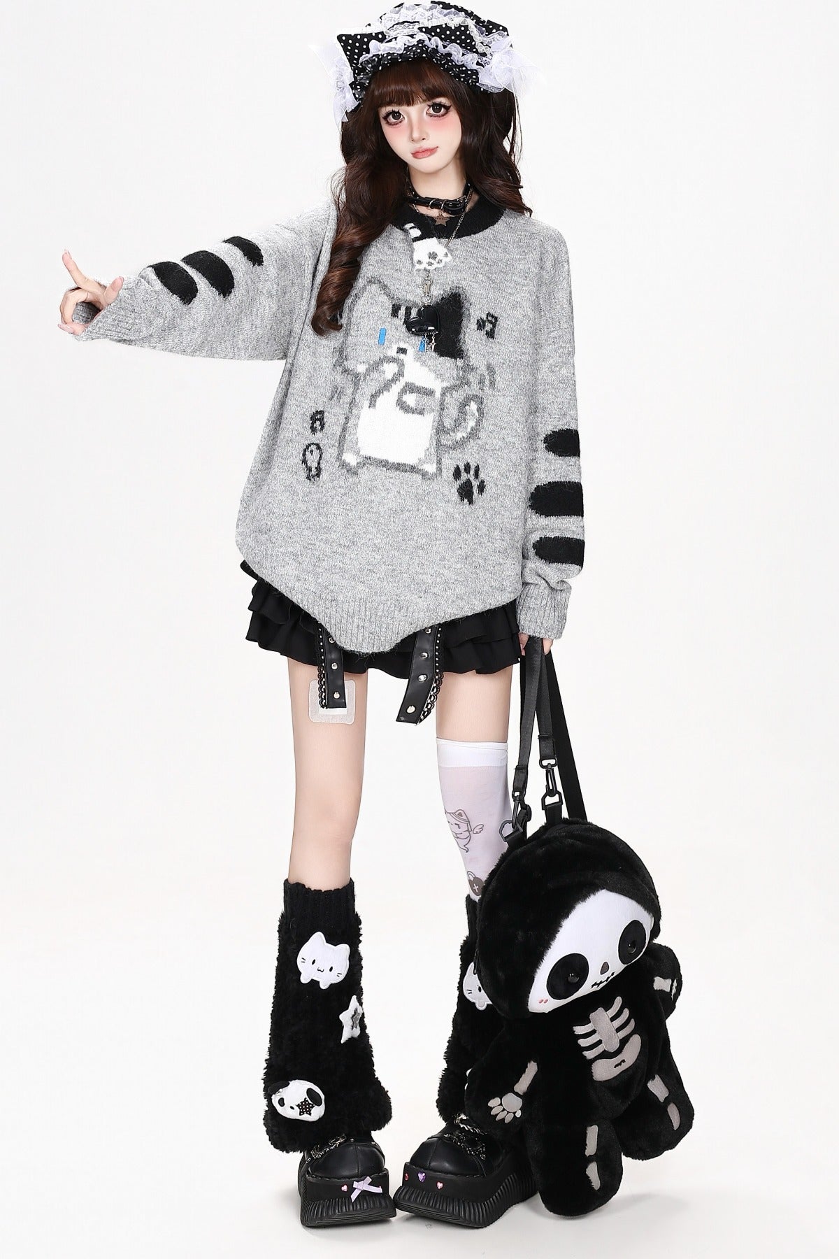 Cat Round-Neck Loose Knit Sweater