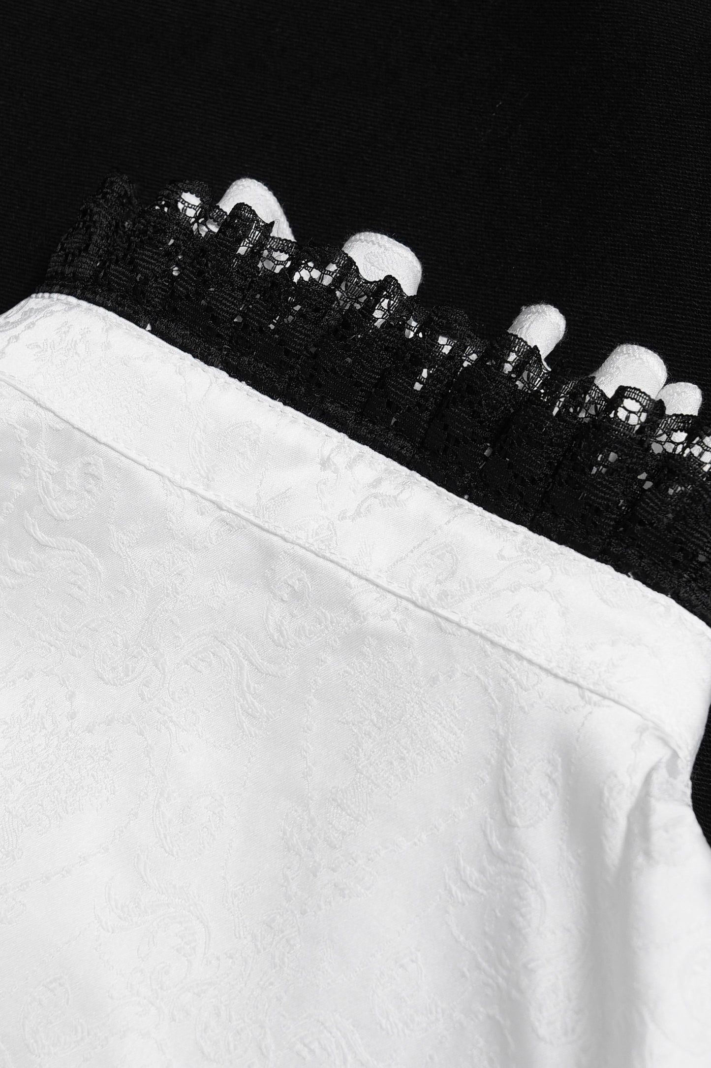 Chemise gothique à laçage et manches princesse