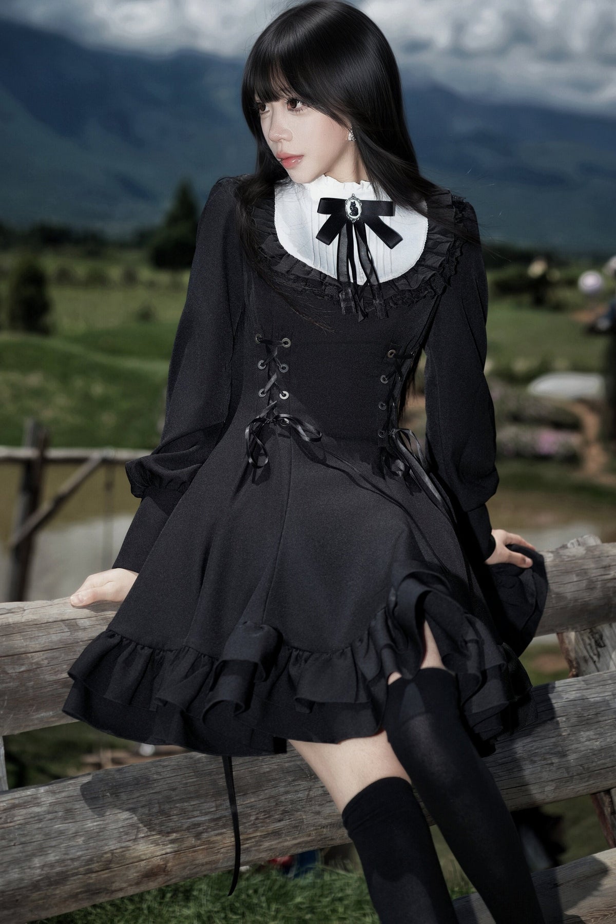 French Retro Waist-Cinching Dress