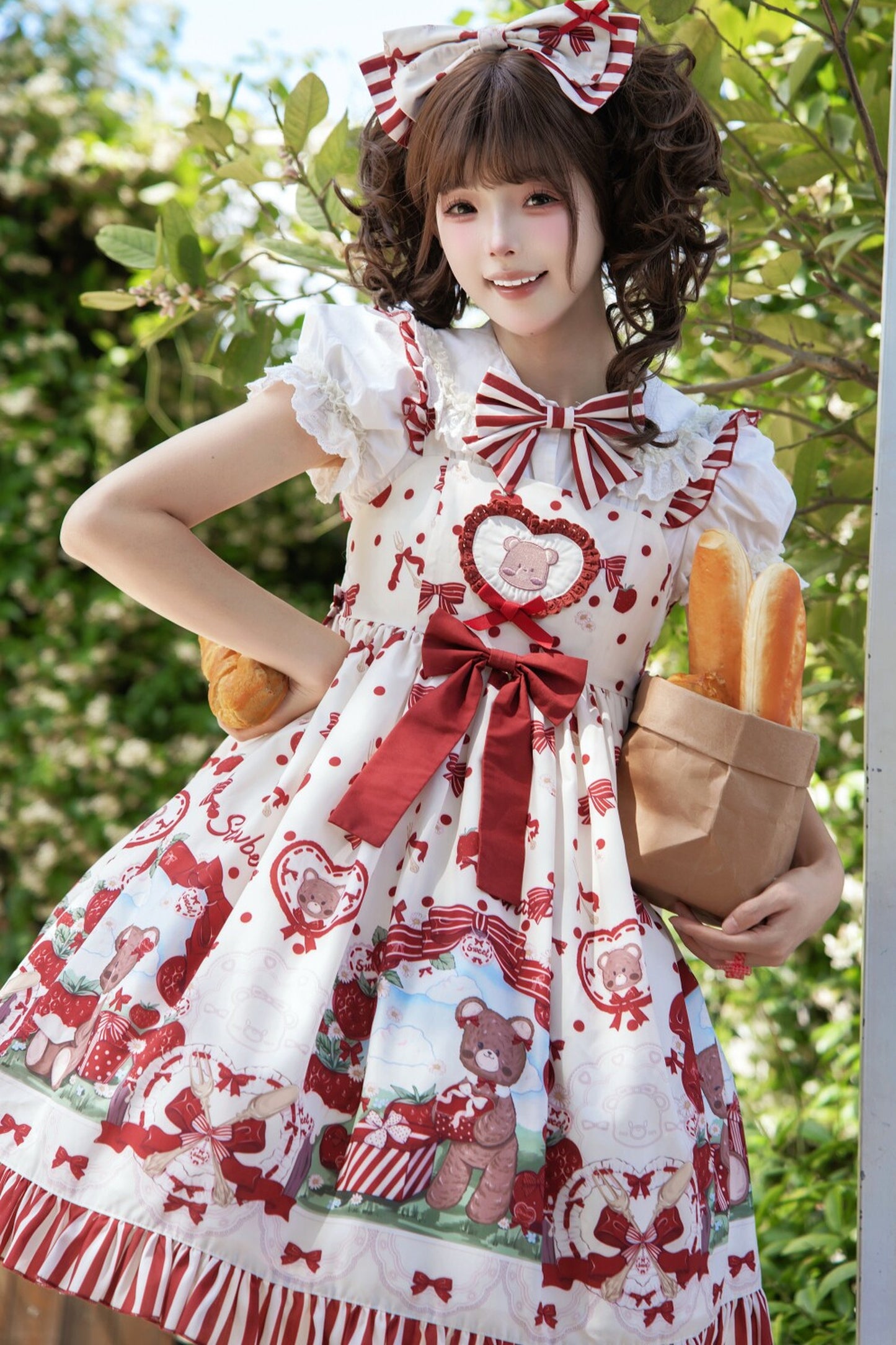 Strawberry Gift Box Lolita Print Suspender Dress Set-Up