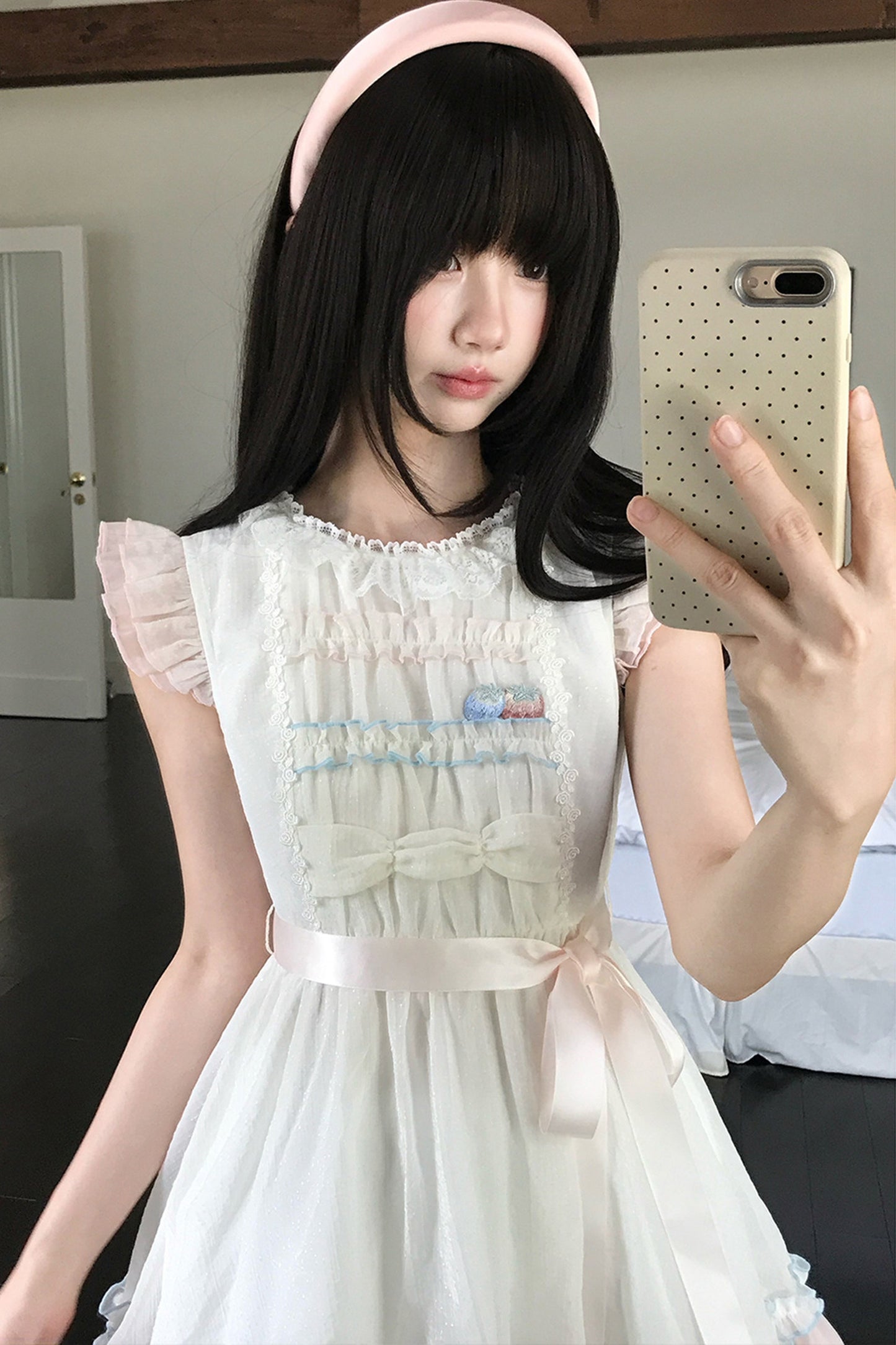いちご刺繍ミルキープリンセスワンピース