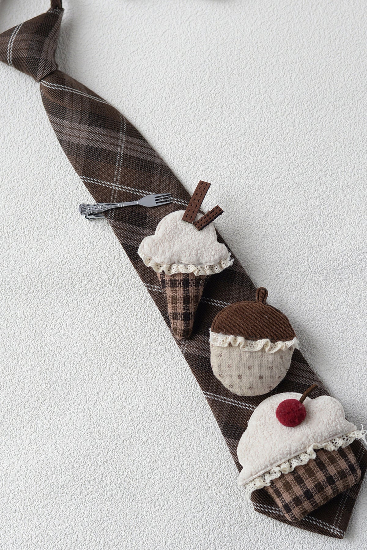 Cravate vintage en tissu Dessert