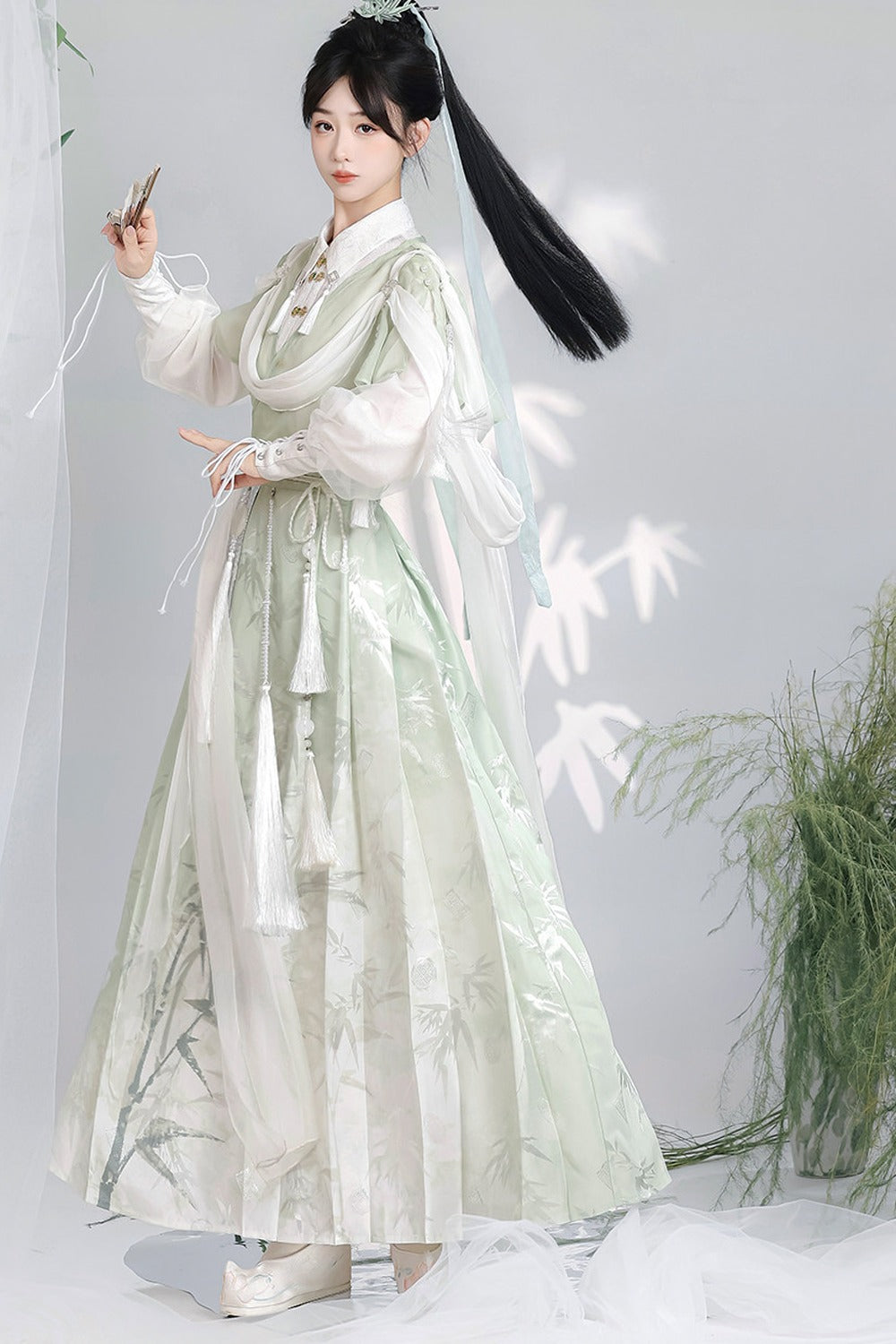 Green Modified Han Elements Hanfu Top and Skirt Set-Up