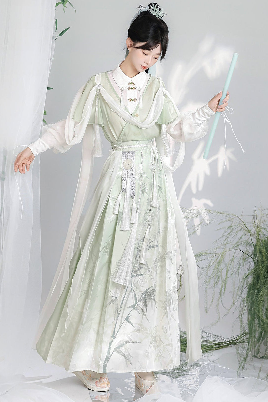 Green Modified Han Elements Hanfu Top and Skirt Set-Up