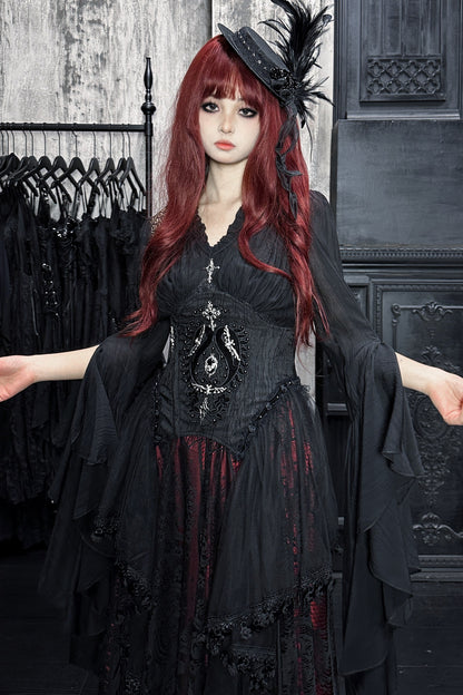 Gothic-Spitzenbluse mit ausgestellten Ärmeln