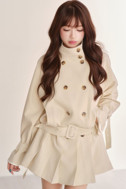 Giacca trench con cintura e orlo plissettato