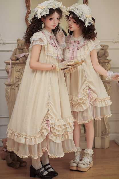 Milchtee-rosa Lolita-Kleid mit Puppen-Rüschen