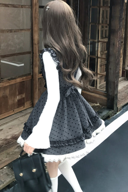 Retro-Kleid mit Herz-Punktemuster, Flatterärmeln und Spitzensaum