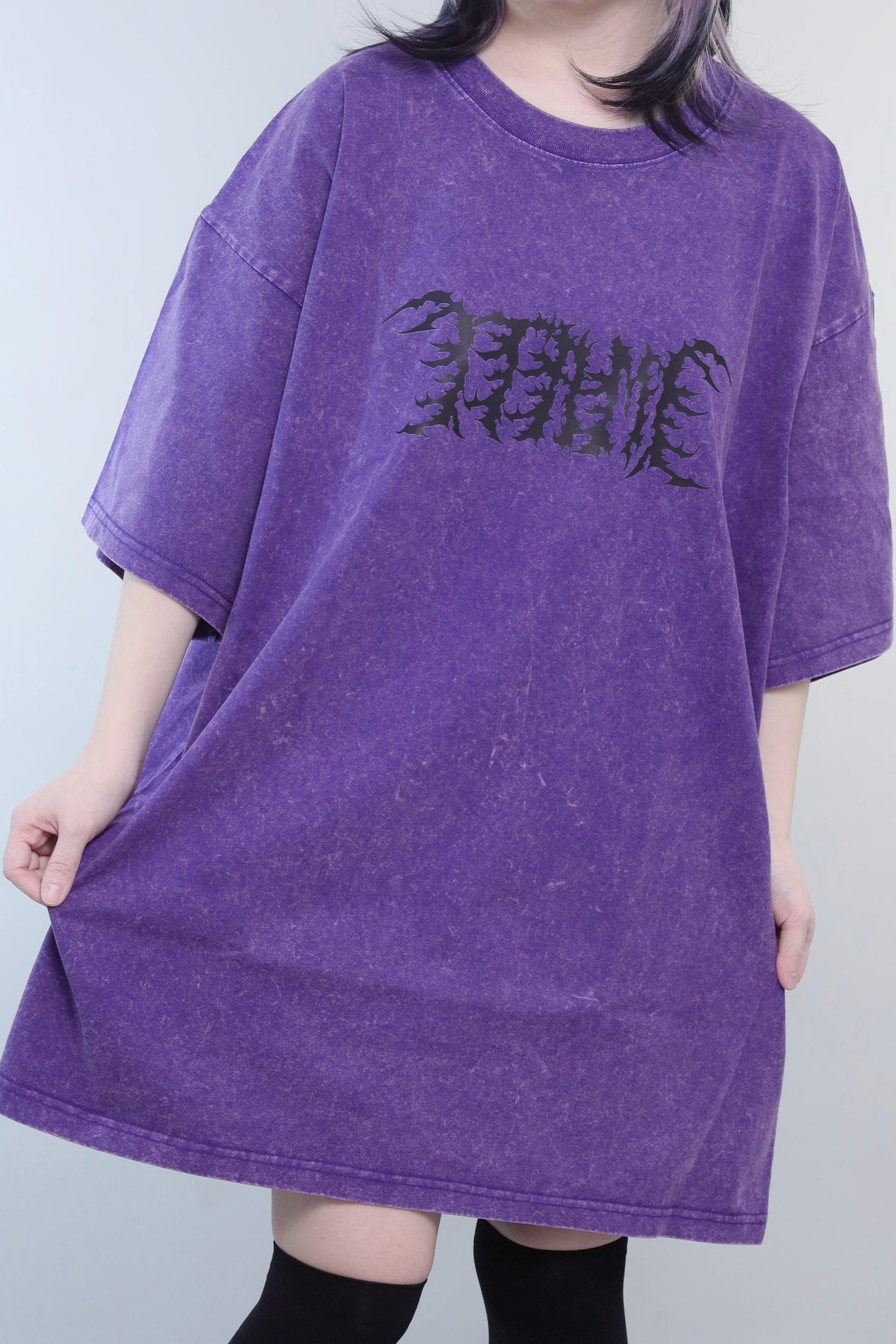 Düsteres lila Oversize-T-Shirt